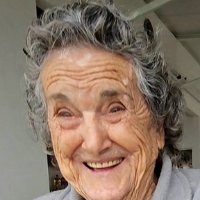 Cecilia Vieira Germiniani