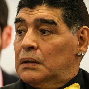 Diego em grande estilo, sempre carismático