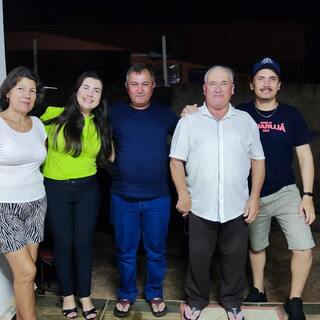 Mãe, Irmã, Tio, Pai, Eu