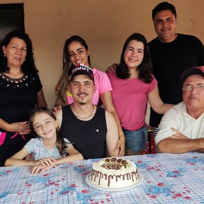 Familia